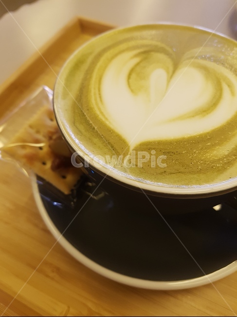 커피,말차,라떼,휴식,하트,따뜻한,라떼아트,커피,카페,coffee,cafe