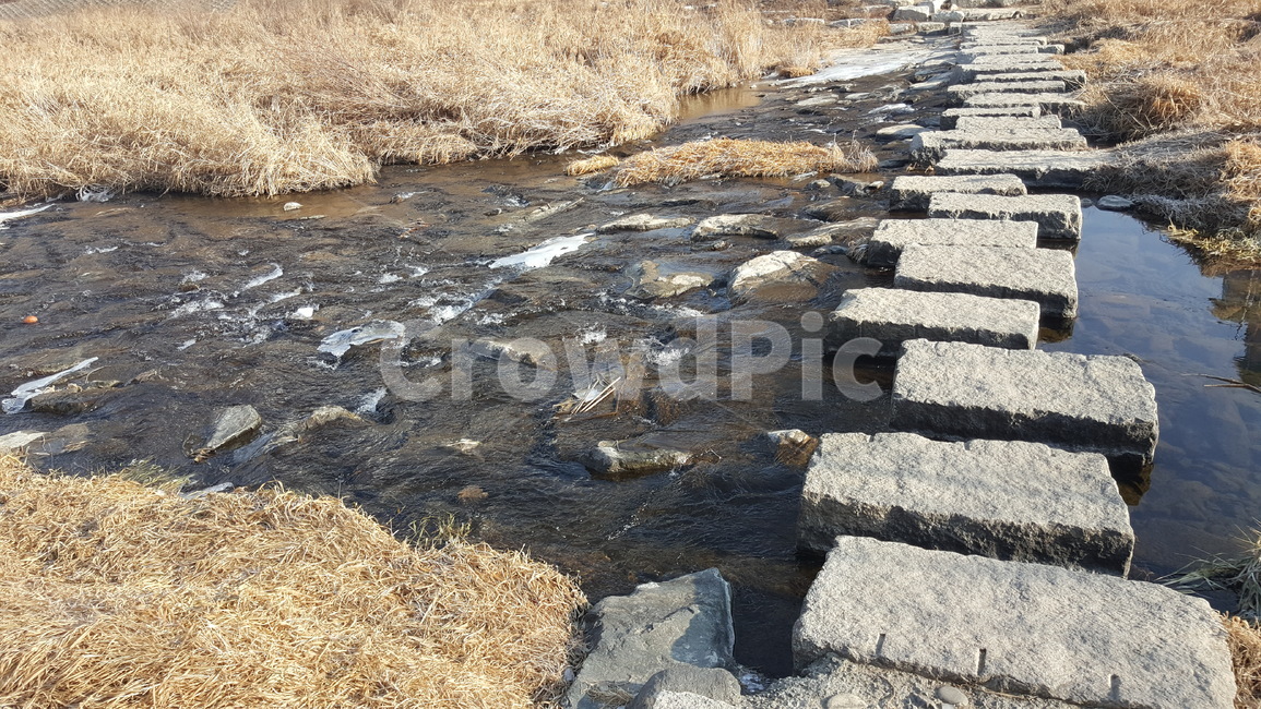 겨울,산책로,겨울풍경,야외,겨울산책로,공원,풍경,겨울,계절,winter,season,자연,풍경,nature,landscape,walkway,보도,path,통로