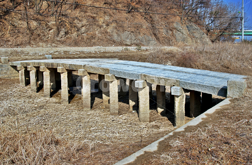 강매동석교,돌다리,석교,고양시향토문화재제33호,창릉천,교판석,조선시대