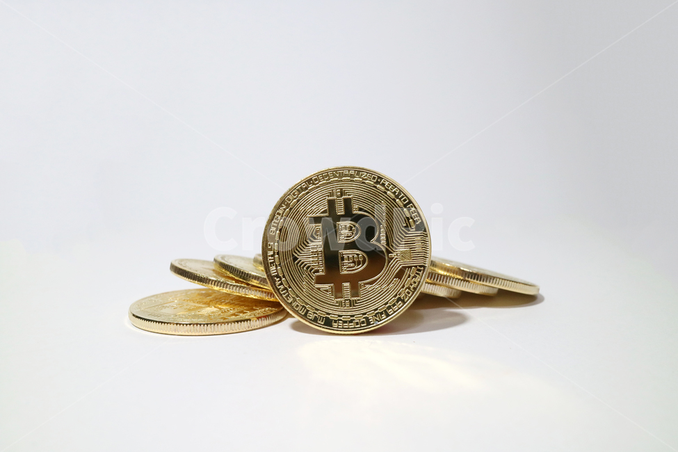 digital,Nukki,Bitcoin,economy,virtual currency,cryptocurrency,password,bank,gold coin,money,blockchain,online,currency,finance,coin,object