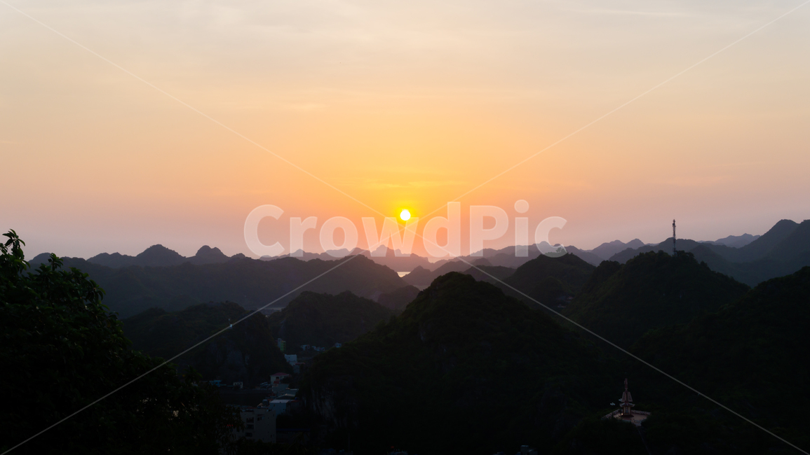 일몰,산,하늘,자연,풍경,자연,풍경,nature,landscape,outdoors,옥외,sky,sunset,dusk,황혼,dawn,새벽,red sky,붉은 하늘