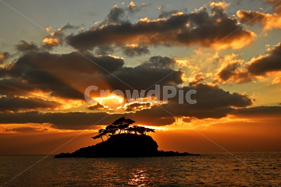 전북,부안,솔섬,솔섬일몰,빛내림,바다,물,구름,해넘이,nature,자연,outdoors,옥외,sunset,일몰,redsky,붉은하늘,sky,하늘,황혼,light,빛,flare,플레어,경치,경관,풍경,한국자연풍경,한국자연경관,korea nature landscape