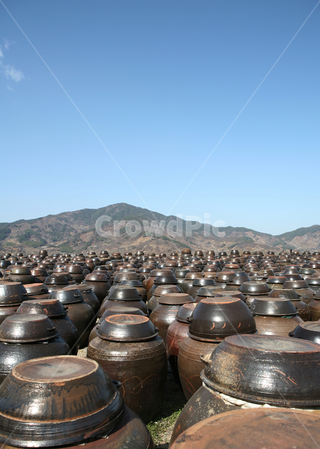 장독대,하늘,한국,전통,traditional,mountain,korea,파란하늘,sky,blue,brown,항아리,된장,고추장,한국전통,장독