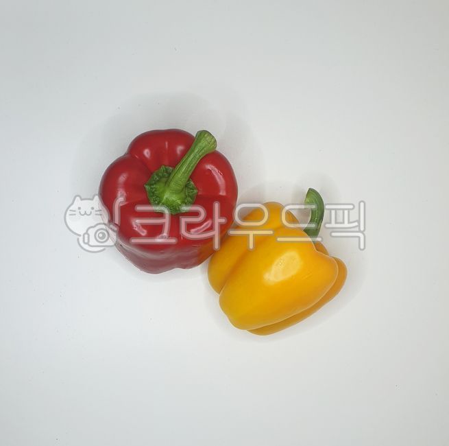 yellowpaprika,vegetable,red paprika,food,redpaprika,paprika,plant,yellow paprika