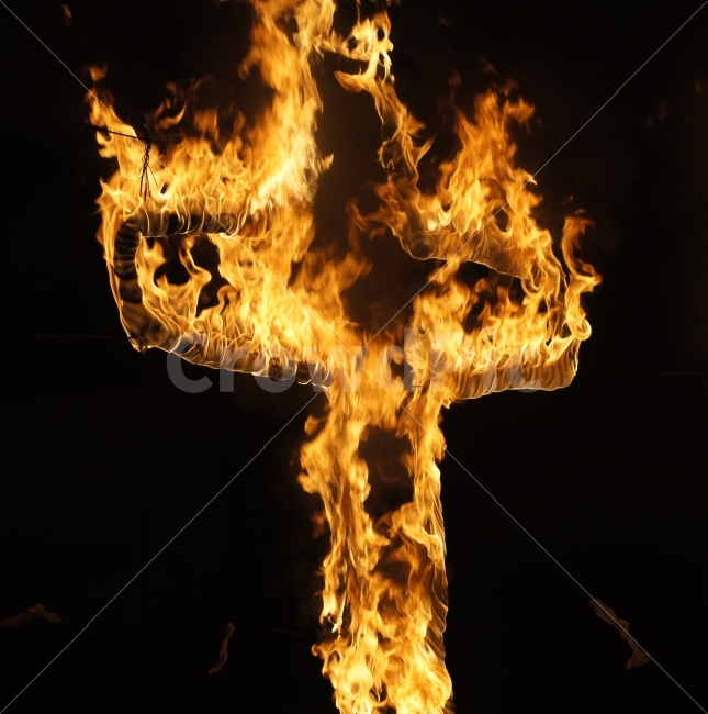 십자가,불꽃,캠프파이어,jesus,불꽃놀이,campfire,cross,야경,밤,풍경,nightscape,night,landscape,종교,신앙,religion,belief,faith,fire,불,bonfire,모닥불,flame