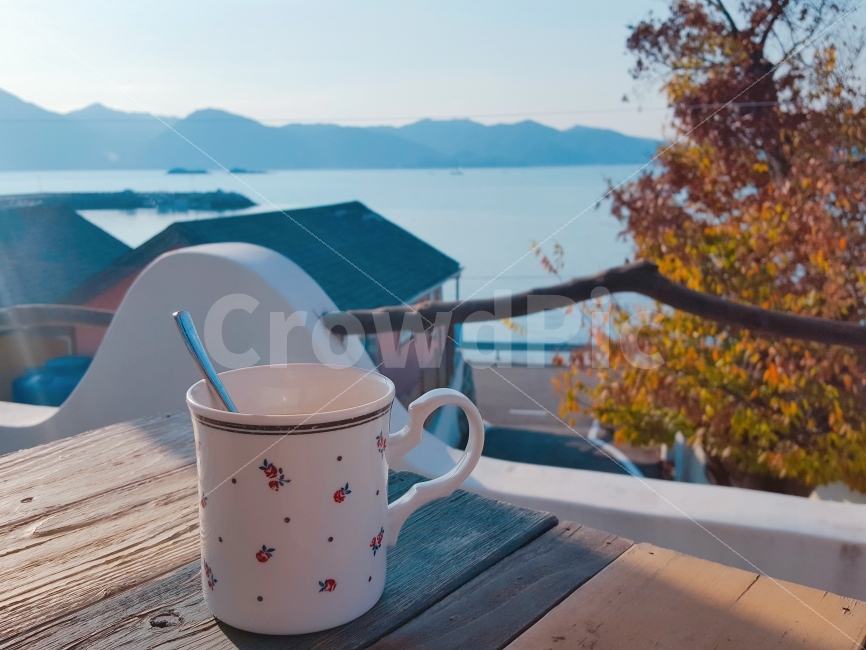 여행,travel,여행사진,국내여행,혼자여행,사진,남해,남해여행,배경사진,배경,이쁜사진,색감,색감좋은사진,휴식,여유,가을,단풍,바다,옥상,사물,물건,오브젝트,thing,object,matter