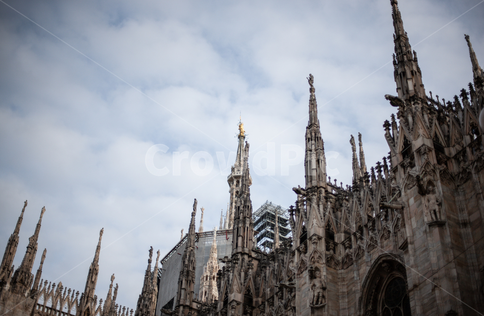 이탈리아,대성당,두오모,duomo,밀라노,milan,italy,랜드마크,landmark,tourist attraction,해외,외국,세계,foreign,oversea,world,세계랜드마크,해외랜드마크,외국랜드마크,world landmark,world tourist attraction,종교,신앙,religion,belief,faith,건축물,건물외관,exterior,building,structure,architecture,construction,steeple,뾰족한 탑,건물,tower,탑,spire,첨탑,church,교회에,cathedral,성당