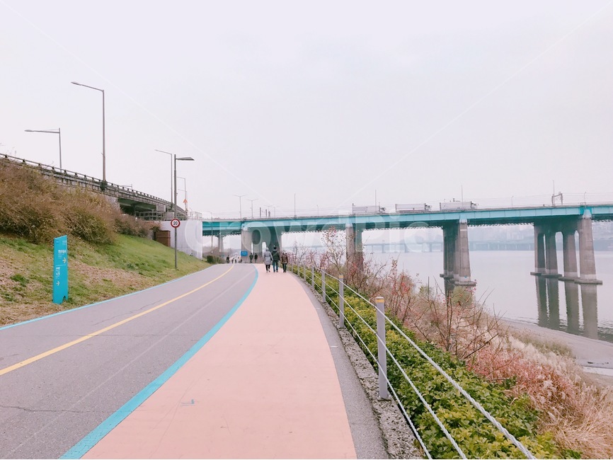 산책,길,풀,다리,산책로,도시,풍경,city,landscape,한국도시풍경,한국도시경관,korea cityscape,road,도로,freeway,고속 도로