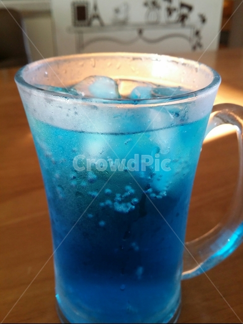 블루레모네이드,청량함,탄산소다,레몬에이드,갈증해소,음료수,drink,beverage