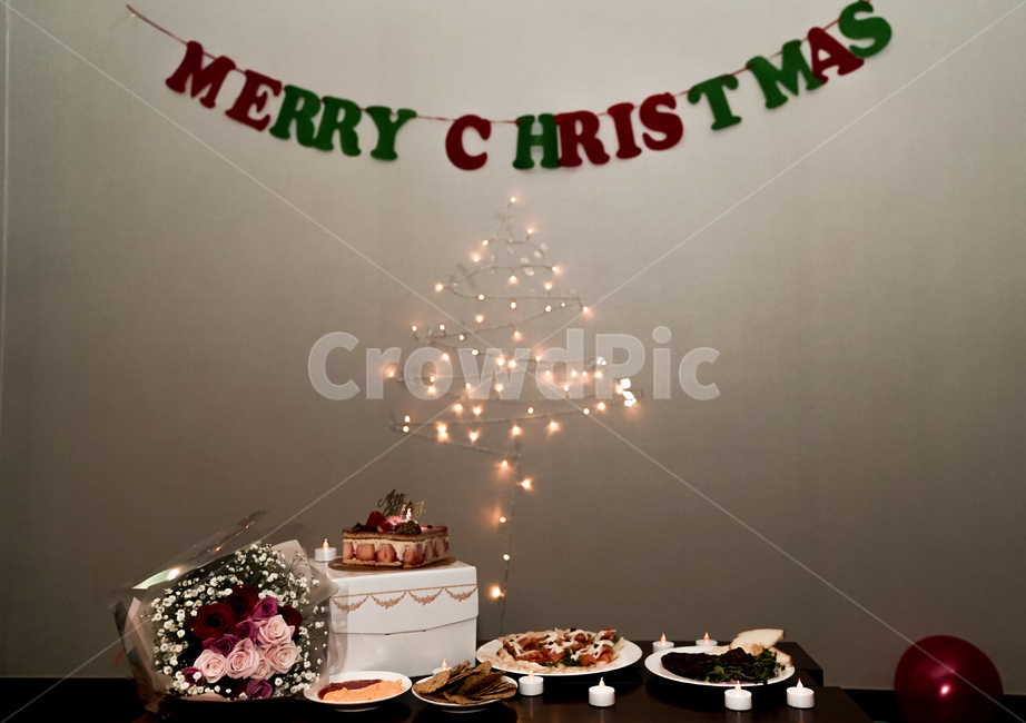 크리스마스,파티,연말,christmas,축하,축하파티,크리스마스파티,크리스마스트리,트리,케이크,음식,party,겨울,계절,winter,season,기념일,축하,anniversary,congratulation,celebrate,celebration,메리크리스마스,성탄절,merry christmas