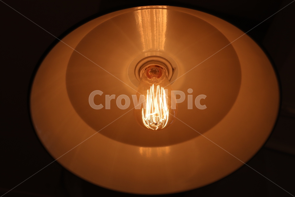 조명,빛,램프,light,lamp,전구,필라멘트,filament,밝은,반사,조명확대,주황색,감성