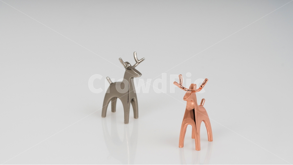 심리학,생활,커플,사슴,동상,골드,실버,함께,사랑,노루,금속,럭셔리,동물,뿔,반사,빤짝,광채,쥬얼리,루돌프,크리스마스,아웃포커싱,보석,귀금속,귀여운,액세서리,장식품,백그라운드,사물,물건,오브젝트,thing,object,matter