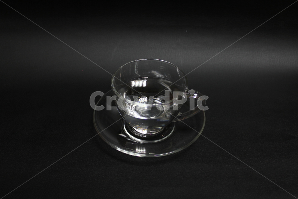 커피,커피잔,투명,유리잔,투명유리잔,음료,차,찻잔,사물,물건,오브젝트,thing,object,matter