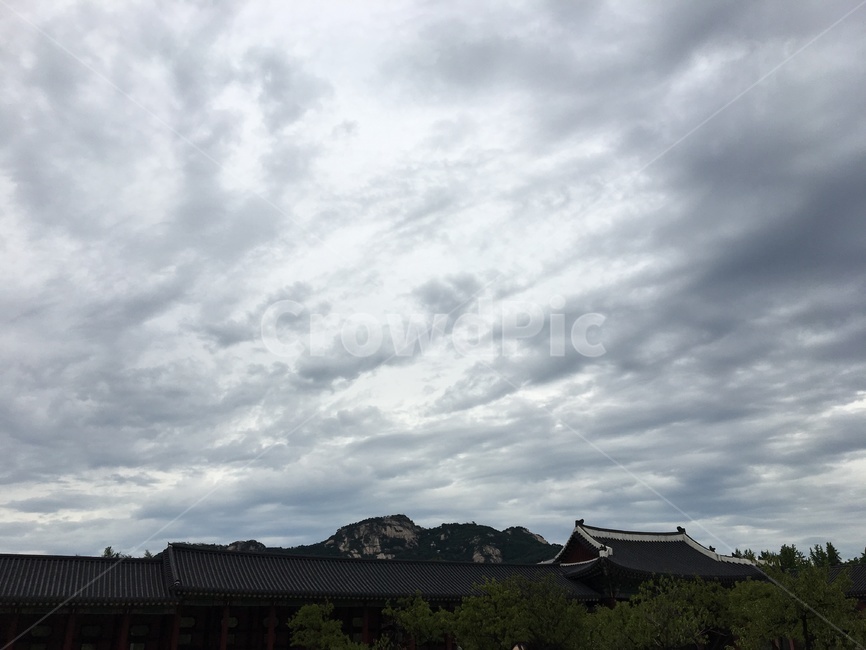 구름,하늘,서울,경복궁,자연,자연,풍경,nature,landscape,한국전통,한국문화,korean traditional,korean culture,건축물,건물외관,exterior,building,structure,architecture,construction,weather,날씨