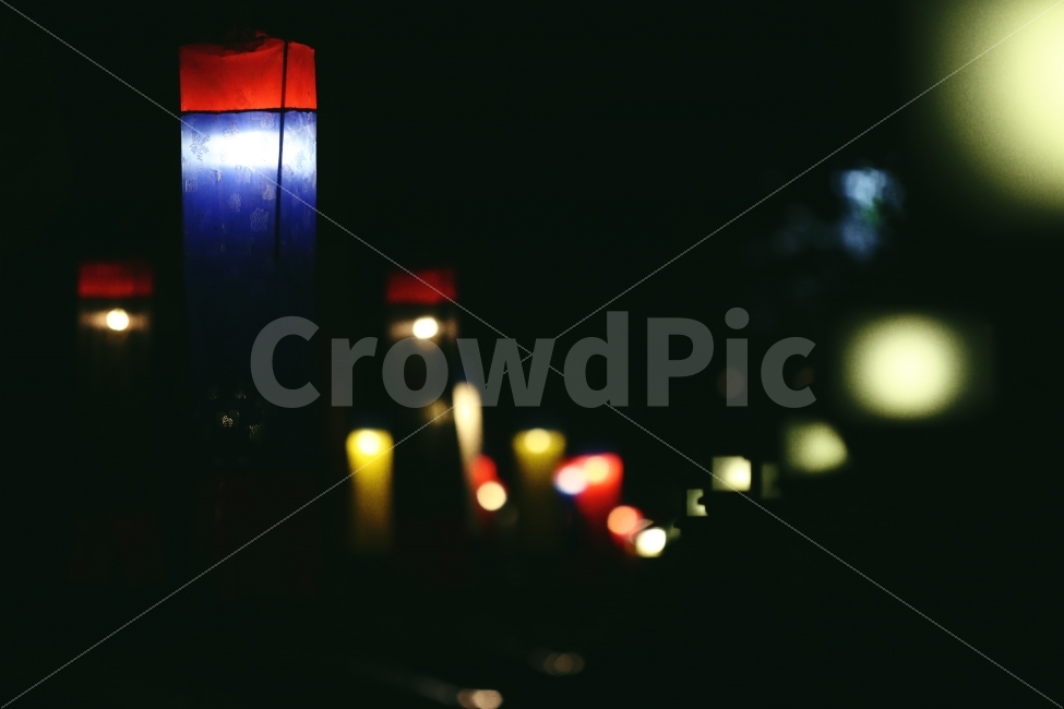 거리,밤,빛,감성,사람,파란,street,light,mood,autumn,feelings,blue,colorful,야경,밤,풍경,nightscape,night,landscape,한국전통,한국문화,korean traditional,korean culture,감성,sensible,feeling,연출,컨셉,콘셉,direction,concept,candle,양초