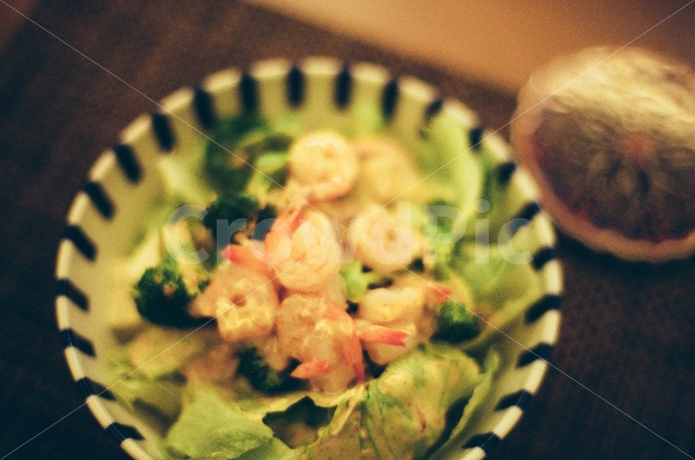 샐러드,새우,맛있는,음식,요리,건강한,드레싱,플레이트,그릇,다이어트,salad,shrimp,delicious,food,cook,plate,diet,감성사진,필름사진,sensitive,film,건강,헬스웨어,헬스케어,healthware,health care,음식,식재료,요리,food,cook,meal,dishes,food reserves,디저트,간식,후식,dessert,snack,감성,sensible,feeling