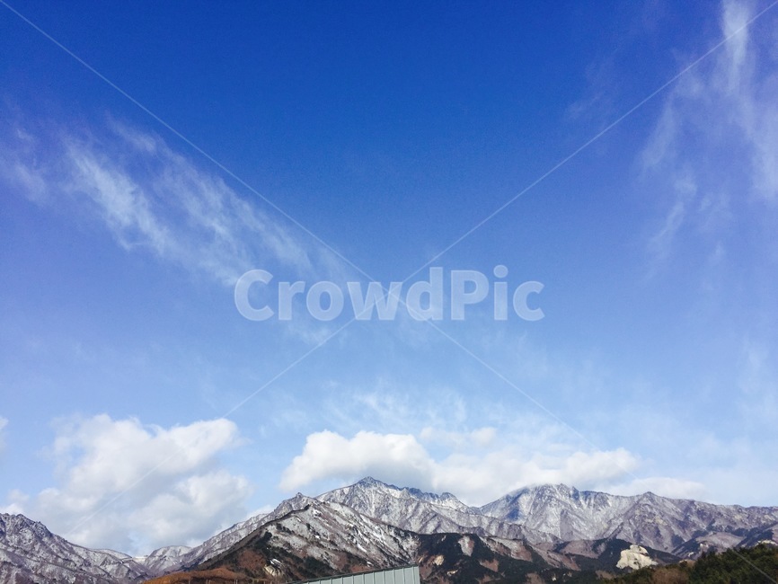 하늘,자연,설산,푸른,구름,겨울,계절,winter,season,자연,풍경,nature,landscape,outdoors,옥외,mountain range,산맥,mountain,산