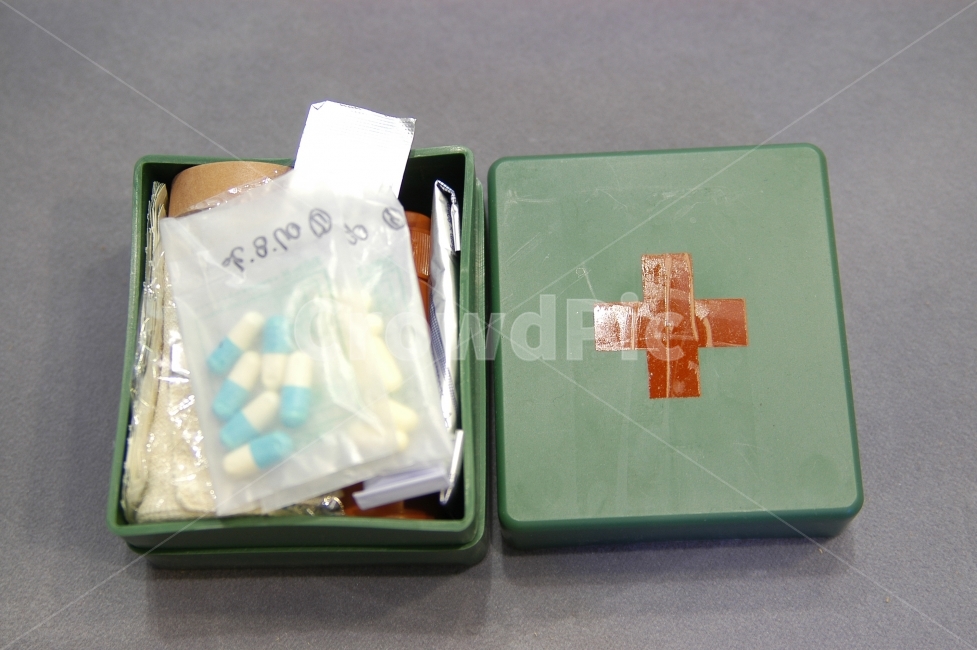약,약상자,병원,의료,군,군용,군사,군대,알약,치료,medicine,medical,army,의료,의학,병원,medical,hospital,clinic,사물,물건,오브젝트,thing,object,matter