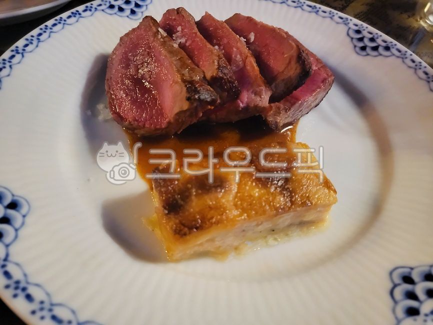 프랑스요리,채끝등심,소고기,스테이크,food,음식