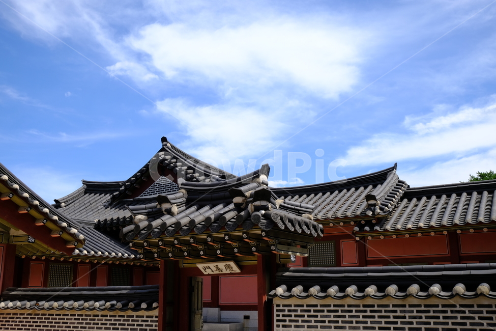 한옥,경복궁,전통가옥,건물,한국적,빌딩,기와,기왓장,처마,태극,토속,국내,한국전통,한국문화,korean traditional,korean culture,랜드마크,landmark,tourist attraction,한국랜드마크,한국관광지,한국명소,korea landmark,korea tourist attraction,건축물,건물외관,exterior,building,structure,architecture,construction