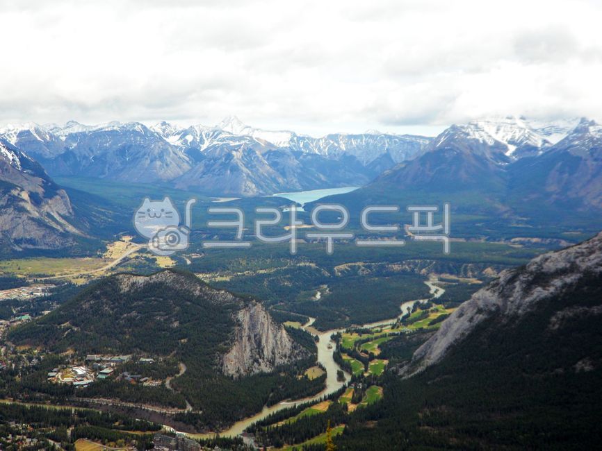 캐나다,밴프,설퍼산,전망대,시내경관,록키산맥,흐린,canada,banff,sulfurmountain,lookout,cityscape,rockymountains,cloudy,자연,nature,옥외,outdoors,산,mountain,산맥,mountainrange,scenery,풍경,경치,landscape,강,river,호수,lake