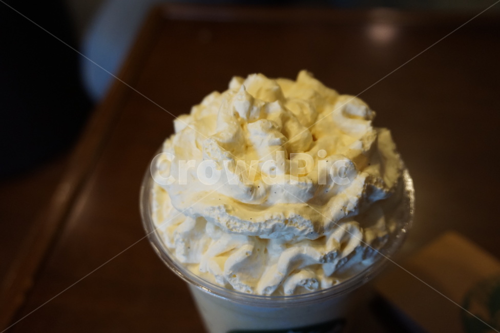 카페,휘핑크림,슈크림,생크림,슈크림라떼,커피,크림,cream,freshcream,whippedcream,sweet,달콤한,부드러운,cafe,coffee,custardcream,soft,음료,drink,beverage