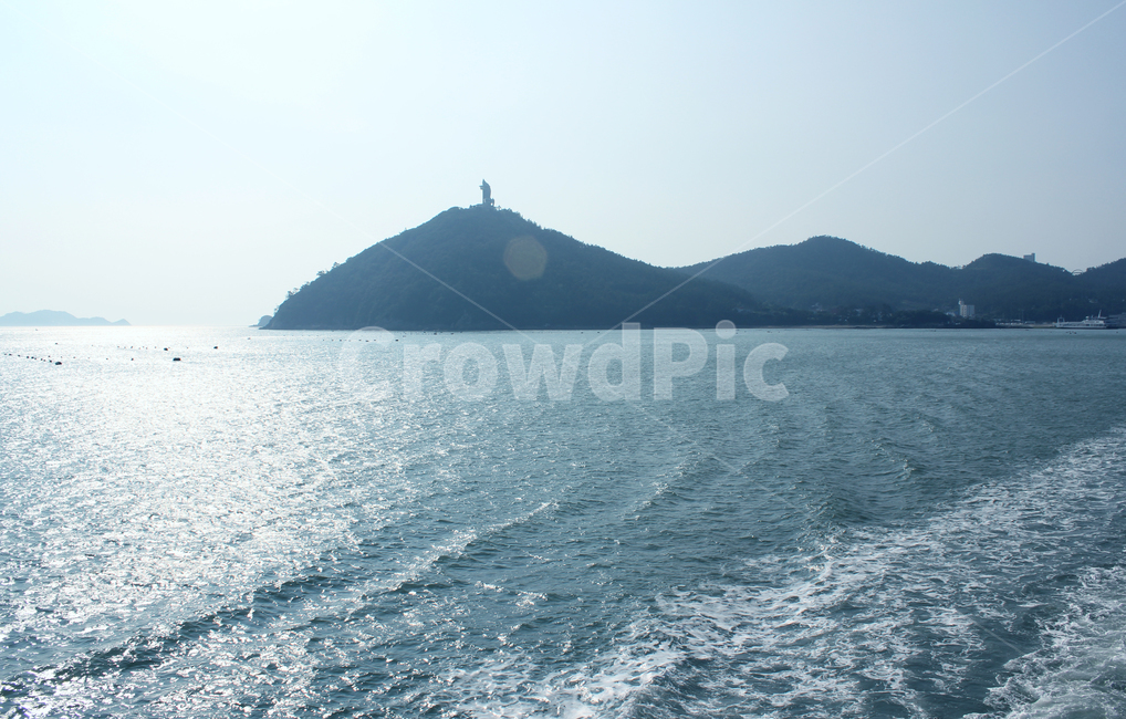 낮,낮바다,바다,하늘,섬,산,파랑,푸른바다,물결,day,sea,sky,island,mountain,blue,wave,자연,풍경,낮하늘,반짝임,트윙클,햇살,빛,햇빛,남해바다,남해,땅끝