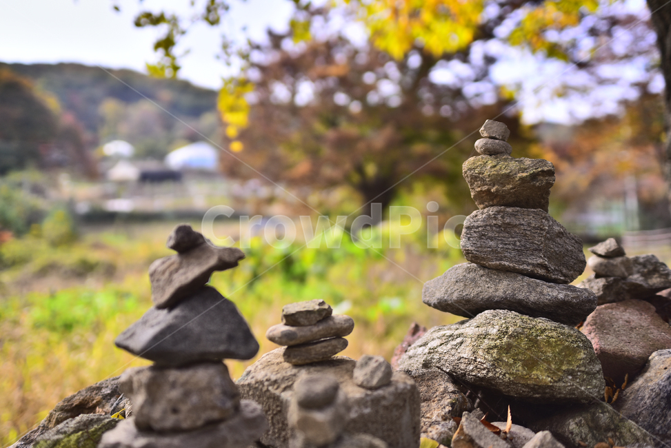 돌탑,한국전통,기원,소망,민간신앙,야외,옥외,배경,바탕,백그라운드,outdoor,background,astonetower,apagoda,시골,바램,석탑,종교,신앙,religion,belief,faith