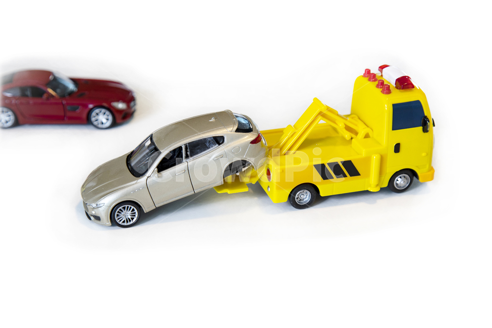 insurance,towing,contact accident,damage,traffic accident,Traffic,concept,industry,accident,life,vehicle,car,contact,model,injury,mediation,tire,toy,passenger car,dispute,quarrel,miniature,object