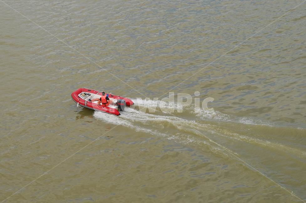 119,119구조대,수상,구조,수상구조,구조대,수상구조대,한강,강,보트,배,출동,물살,모터보트,모터,서울,한국