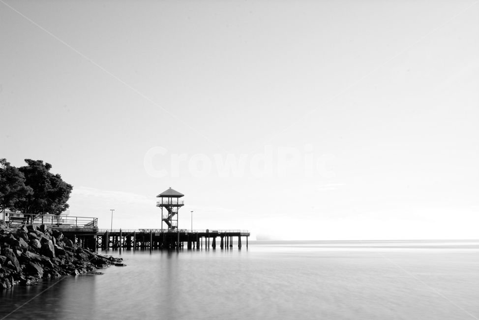 감성,흑백,black,white,바다,시애틀,미국,water,물,waterfront,워터프론트,port,포트,pier,교각,dock,독,바탕화면,흑백,모노톤,monochrome,black and white
