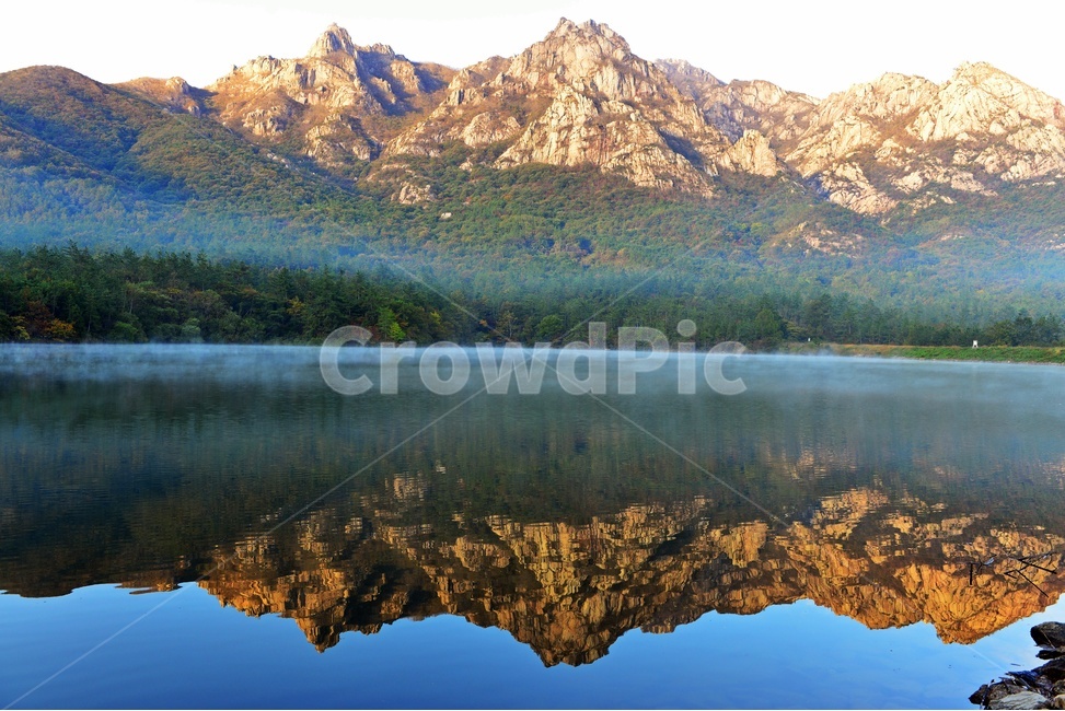 전남,영암,사자저수지,반영,월출산,저수지,가을,파란하늘,nature,자연,outdoors,옥외,water,물,mountainrange,산맥,mountain,산,기암괴석,자연,풍경,nature,landscape