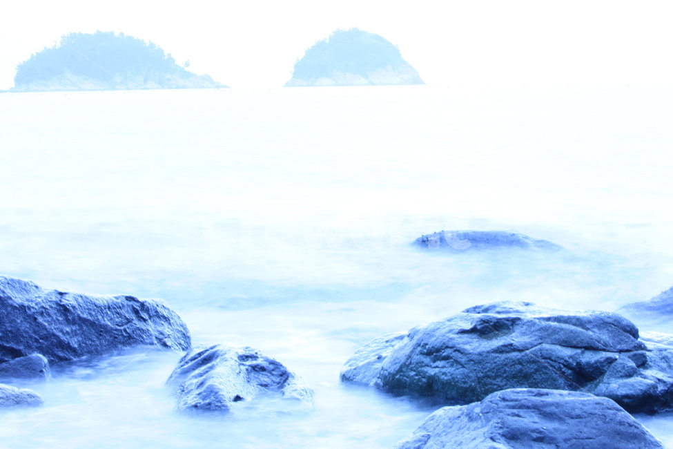 여수,무슬목,몽돌해변,바다,몽돌,바다풍경,풍경사진,돌,해변,바다,beach,sea,흑백,모노톤,monochrome,black and white