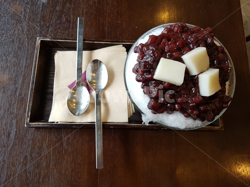 팥빙수,옛날팥빙수,정갈한팥빙수,여름,달콤,시원한,전통음식,전통간식,여름메뉴,한국여름메뉴