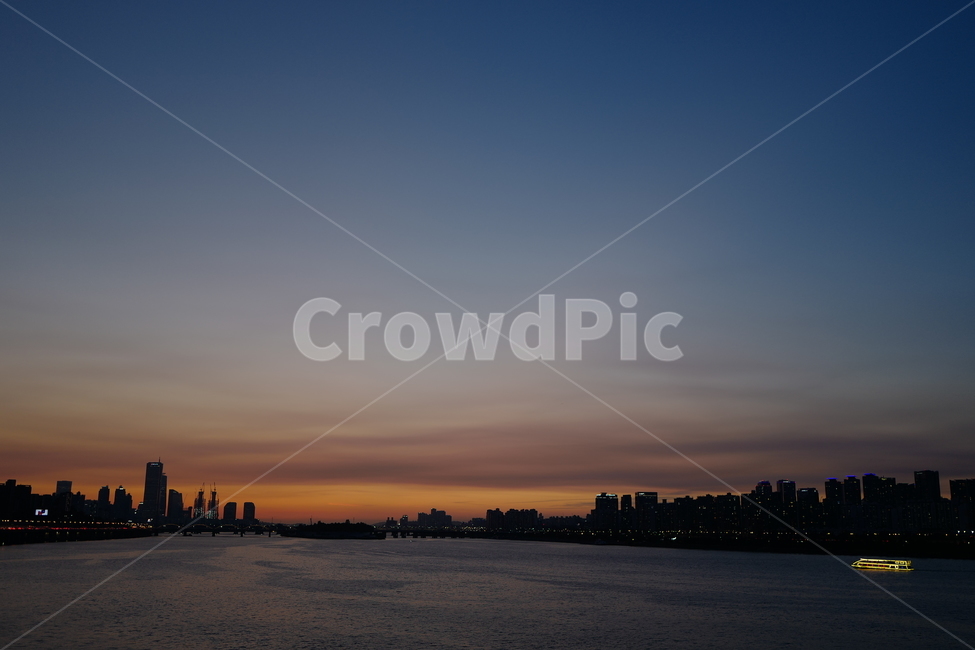 노을,저녁노을,한강,풍경,하늘,sunset,sky,color,도시,풍경,city,landscape,nature,자연,outdoors,옥외,dawn,새벽,red sky,붉은 하늘,dusk,황혼,일몰