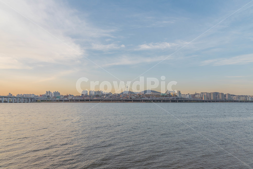 서울,한강,하늘,구름,풍경,서울풍경,대한민국,산,강,남산,남산타워,일몰,반포,한강공원,도시,풍경,city,landscape,한국도시풍경,한국도시경관,korea cityscape,nature,자연,outdoors,옥외
