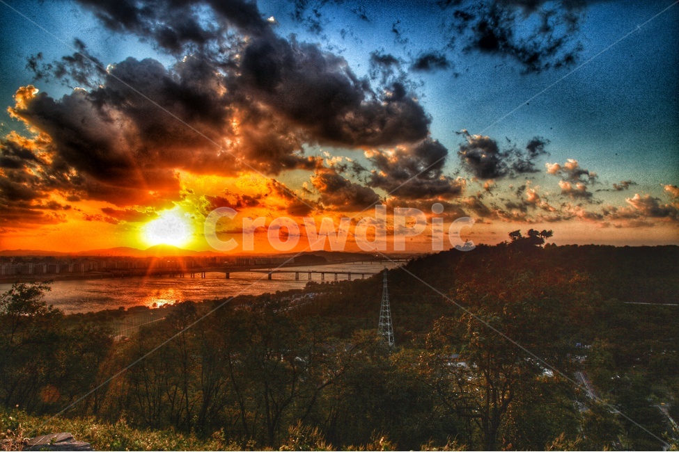 가을,노을,하늘,한강,풍경,서울,가을,계절,fall,autumn,season,자연,풍경,nature,landscape,도시,city,한국도시풍경,한국도시경관,korea cityscape,outdoors,옥외,sunlight,햇빛,sky,dawn,새벽,dusk,황혼,red sky,붉은 하늘,sunset,일몰