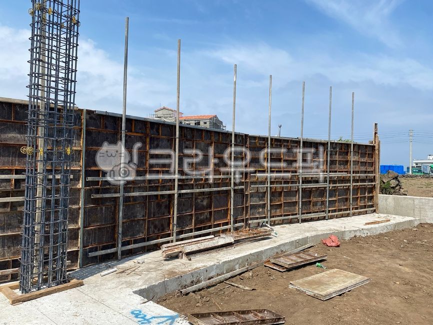 erection,construction work,retaining wall,Scaffolding,construction,construction site,formwork