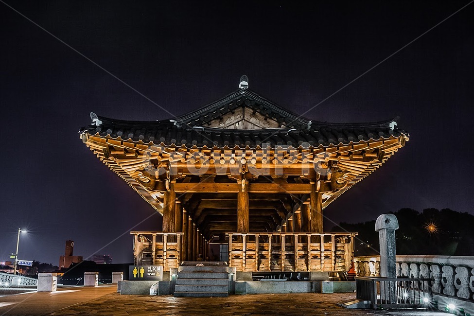 전주야경,청연루,전주야행,청연루야경,정자,야경,밤,풍경,nightscape,night,landscape,한국전통,한국문화,korean traditional,korean culture,건축물,건물외관,exterior,building,structure,architecture,construction,건물,shrine,신사,worship,예배