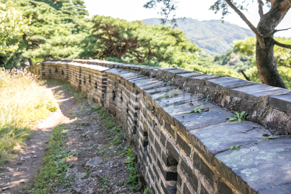 산,남한산성,정상,돌,성벽,한국전통,한국문화,korean traditional,korean culture,건축물,건물외관,exterior,building,structure,architecture,construction