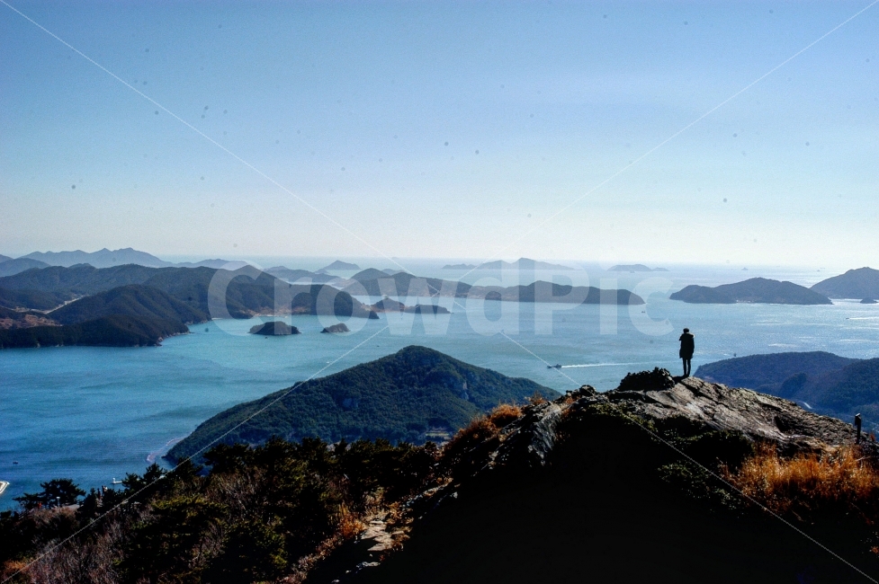 푸른,바다,하늘,섬,고독,외로움,쓸쓸함,다짐,지평선,blue,sea,sky,island,자연,풍경,nature,landscape,한국자연풍경,한국자연경관,korea nature landscape,사람,인물,인간,human,person,여행,휴가,traveling,vacation,trip,고독함,외로움,쓸쓸함,우울함,슬픔,lonely,solitary,promontory,곶,land,땅,outdoors,옥외