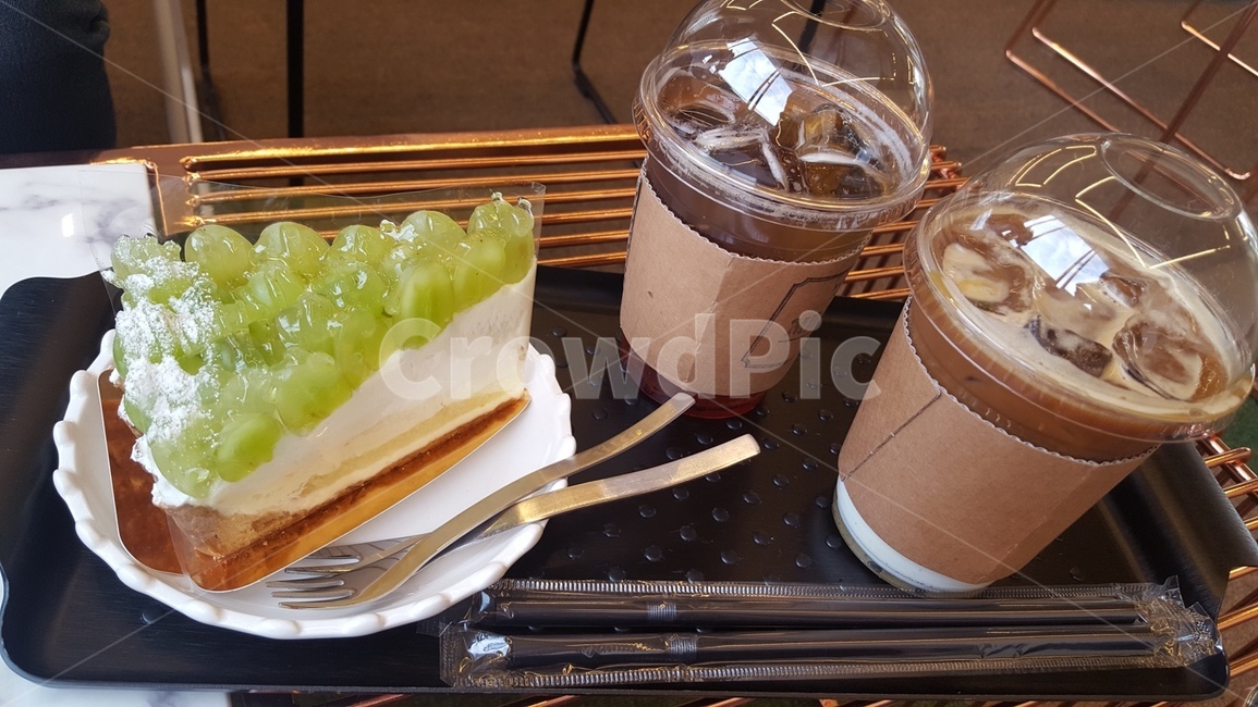food,음식,eat,디저트,dessert,청포도케이크,cake,coffee