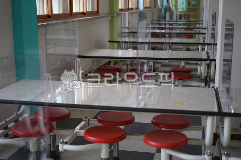 chair,restaurant,screen,inside,cafeteria,plastic,furniture,hygiene,corona,prevention,table,bulkhead