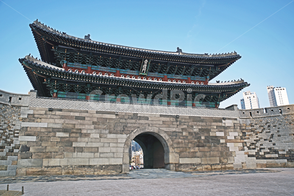 숭례문,남대문,국보제1호,성곽문,서울도성,2층누각,홍예문,한국전통,한국문화,korean traditional,korean culture,한국랜드마크,한국관광지,한국명소,korea landmark,korea tourist attraction