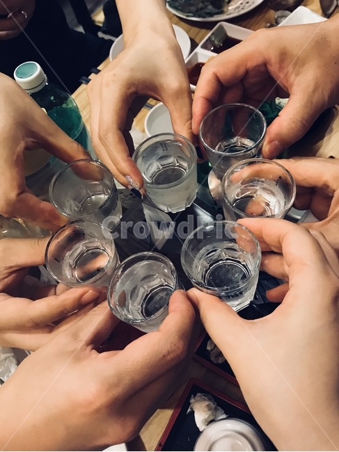 소주,soju,건배,소주잔,손,finger,손가락,술,주류,alcohol
