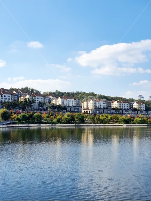 호수,전원주택,마을,광교,유럽풍,도시,공원,water,nature,자연,물,옥외,outdoors,시골,마을,풍경,landscape,country,rural,town