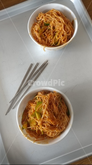 쟁반,국수,양념국수,점심,비빔국수
