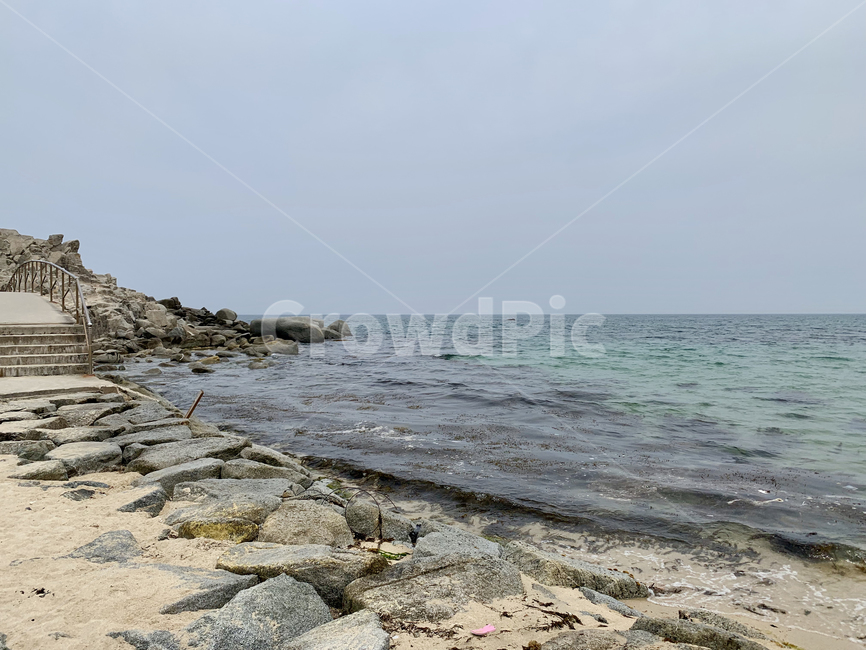 강릉,바다,돌,해안가,바위,sea,해변,푸른바다,바닷가,바닷물,강릉바다,풍경,동해,자연,beach,바위섬,해안,맑은,푸른,파란