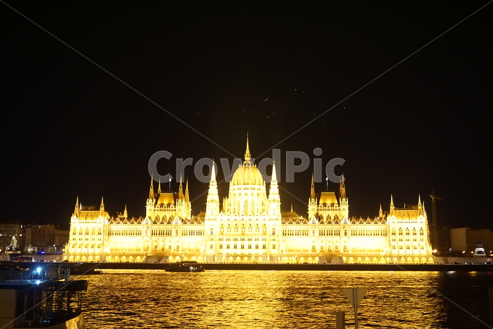 헝가리,hungary,부다페스트,budapest,휴가,유럽,europe,vacation,architecture,건축물,building,건물,parliament,의회,국회의사당,야경,저녁,night,강,lake,관광명소