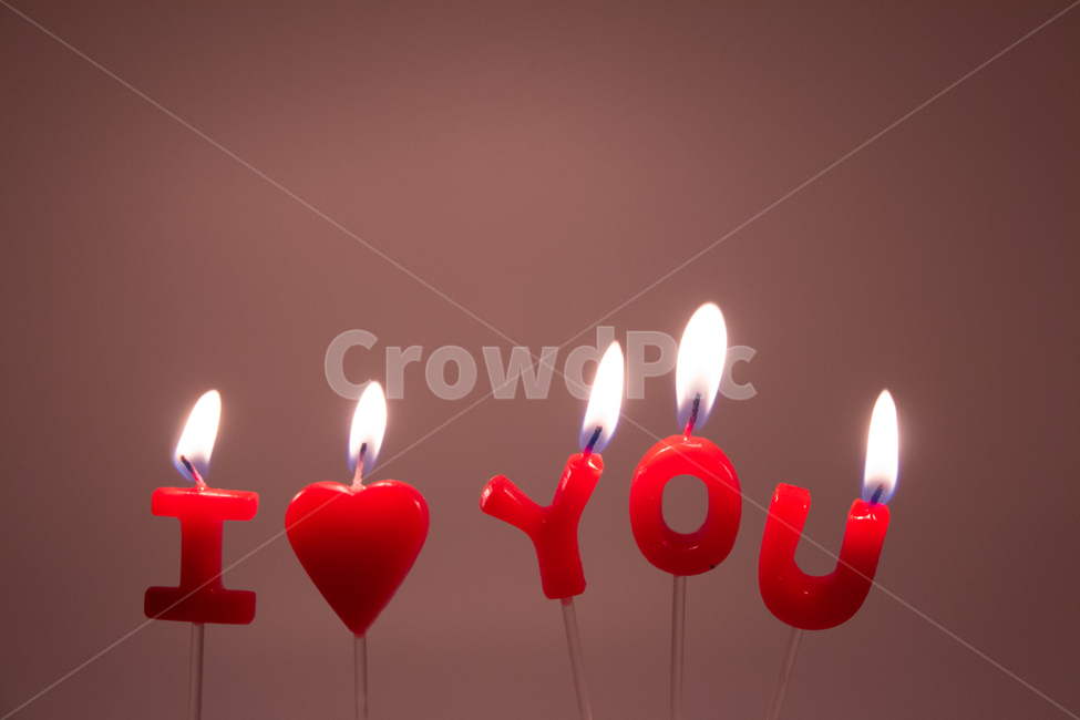 성냥,초,하트,기념,촛불,♥,iloveyou,you,i,heart,사람없음,컨셉,표현,느낌,분위기,빨강색,배경,기념일,불,캔들,연인,couple,축하,오브젝트,물건,양초,밤,커플,love,감정표현,기분,feeling,emotion,기념일,축하,anniversary,congratulation,celebrate,celebration